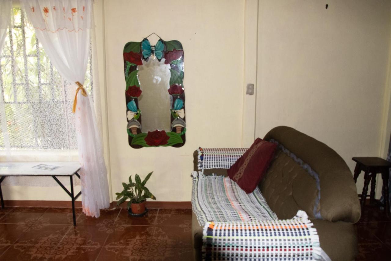 The Corner House Apartman Tortuguero Kültér fotó