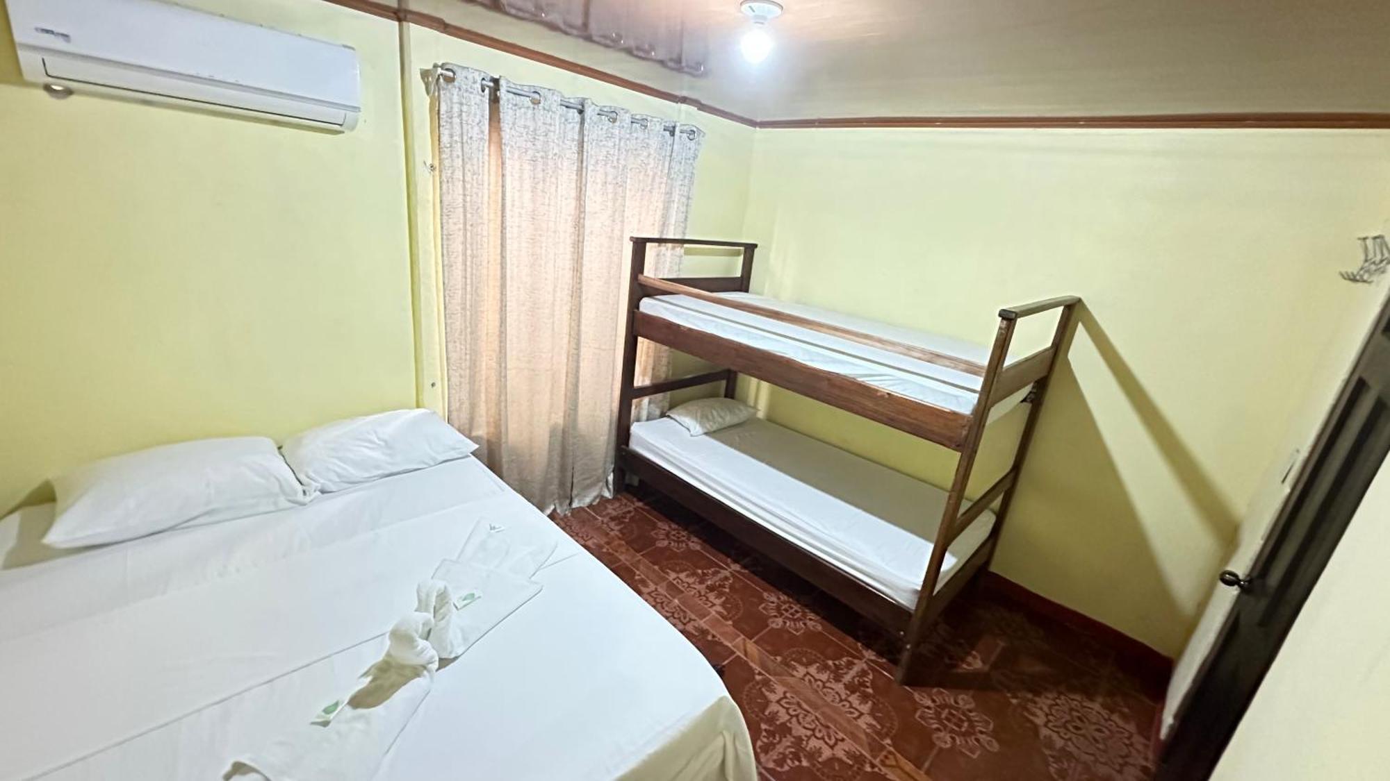 The Corner House Apartman Tortuguero Kültér fotó